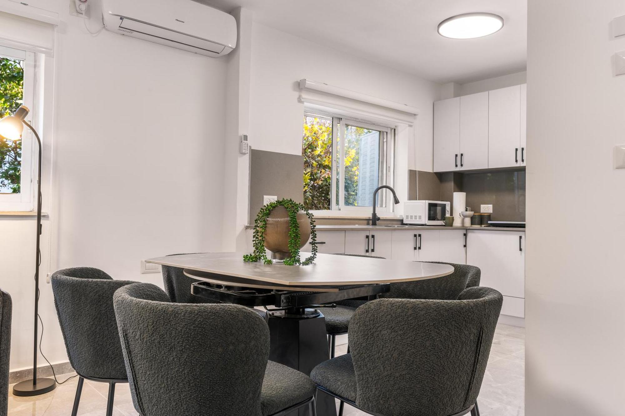 Havatselet 19 By Isrentals Jerusalem Exterior photo
